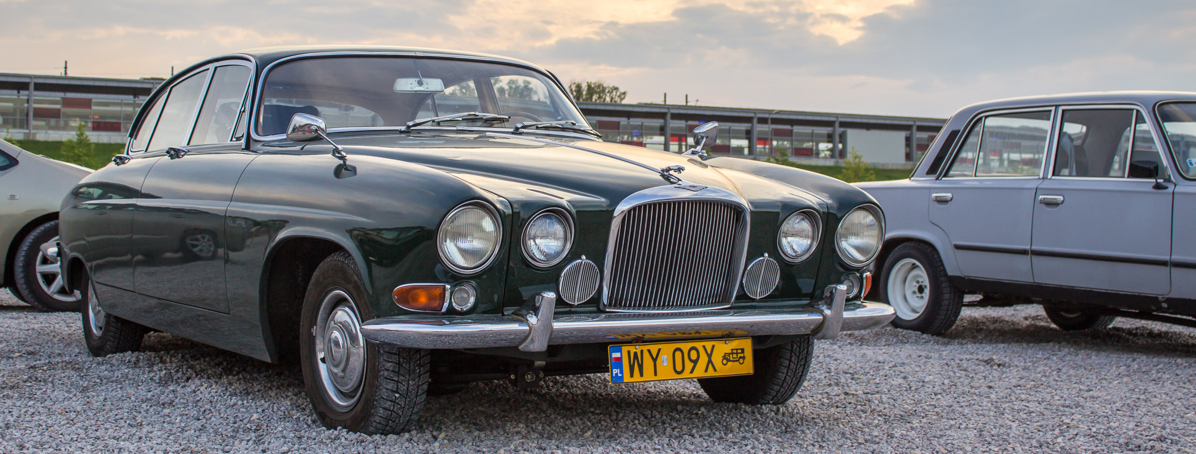 Zielony Jaguar Mark X - rocznik 1967