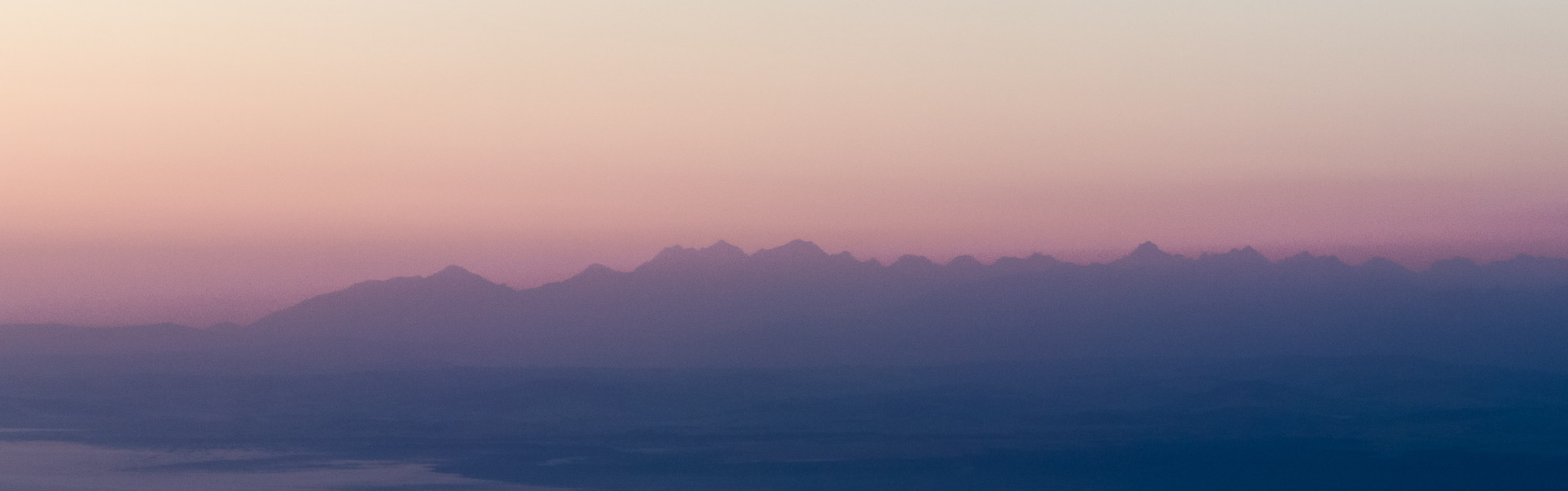 Tatry widziane z Babiej Góry o wschodzie