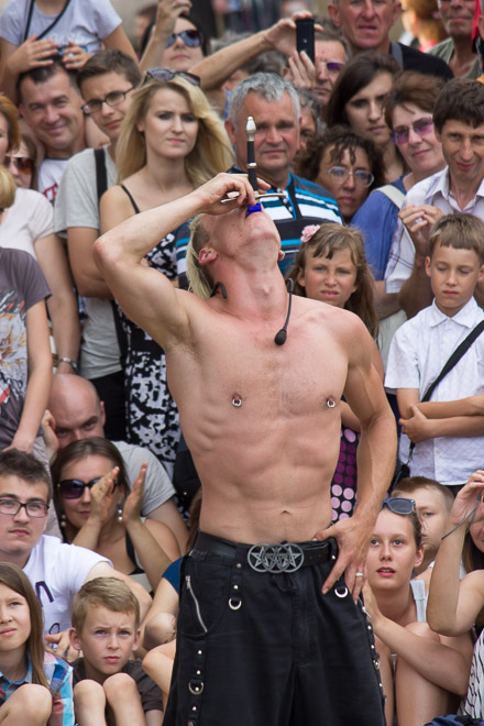 Aerial Manx połknął miecz