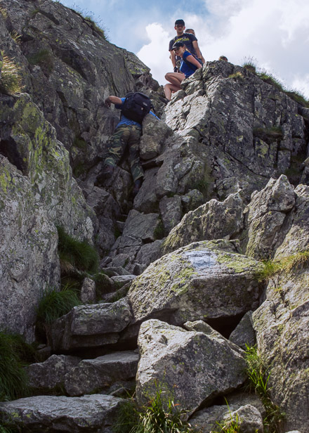 Kominek w pierwszej połowie wejścia na Kościelec
