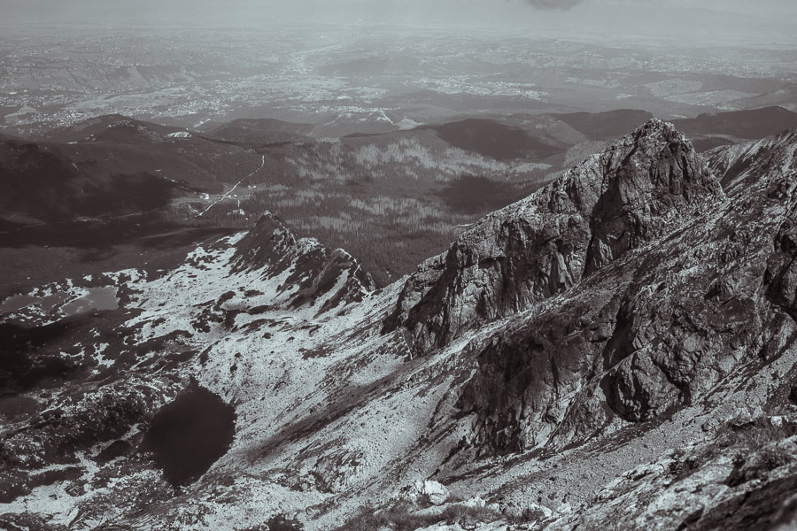 Kościelec widziany z podejścia na Świnicę